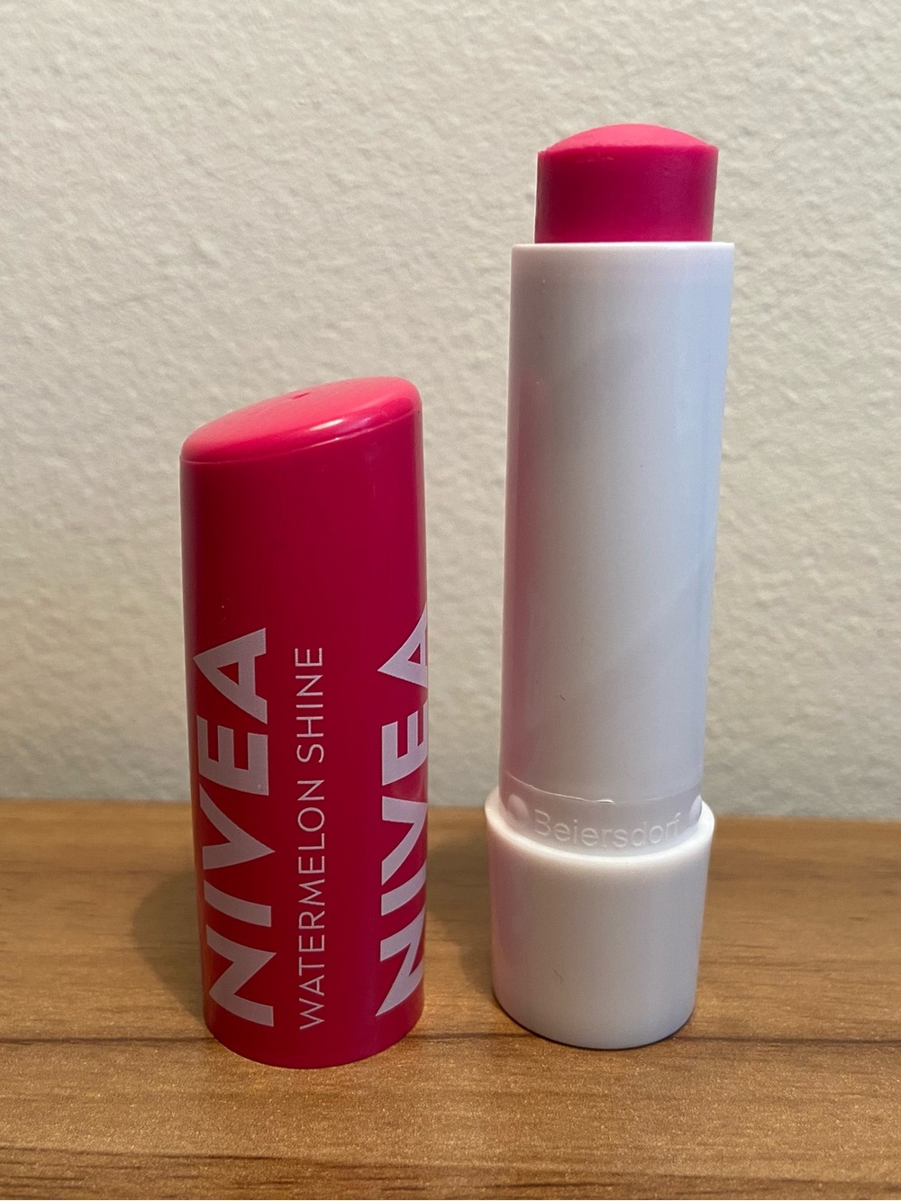 *FREE w/ purchase* Nivea Watermelon Shine Tinted Pink Lip Balm